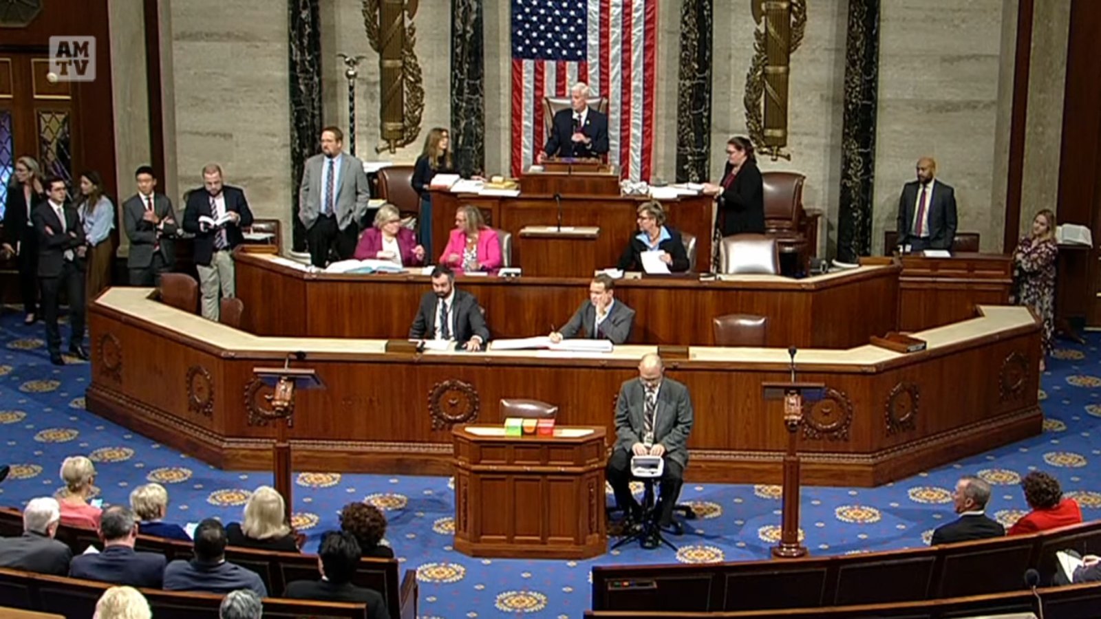 联邦法案提议禁止来自特定“关注国家”的公民在美国进行商业代孕