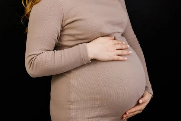 美国、吉尔吉斯、加拿大、泰国、英国对比